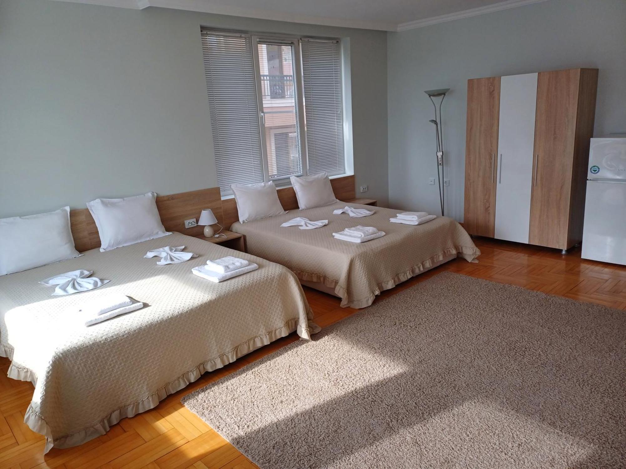 Guest Rooms Deva Burgas Exterior photo