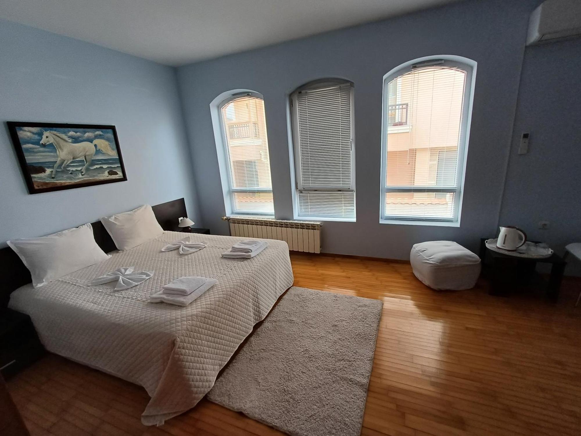 Guest Rooms Deva Burgas Exterior photo